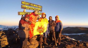 Cinci moldoveni au cucerit vârful “Uhuru” al muntelui Kilimanjaro în scop caritabil