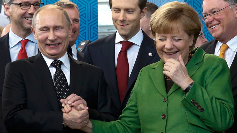 ”Pactul Ribbentrop-Molotov în forţă” Germania a uitat de anexarea Crimeei și reinvită Rusia în G7