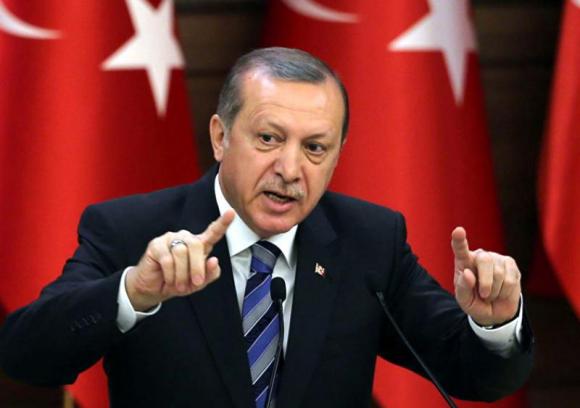 Turcia amenință că pleacă din NATO