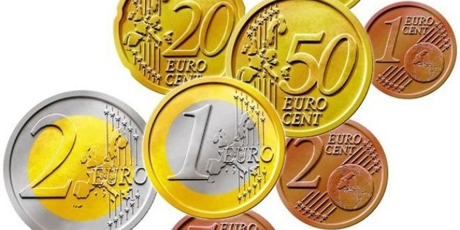 Euro se ieftinește și mai mult