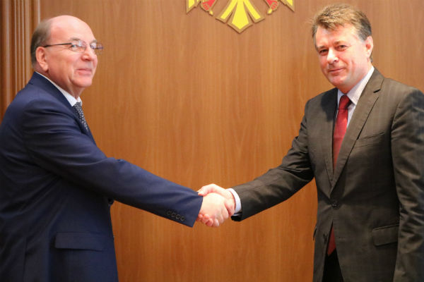 Noul ambasador al Rusei în Moldova a înmânat copiile scrisorilor de acreditare
