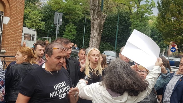 Moldovenii din Veneția au întâmpinat-o cu un protest și huiduieli pe Marina Tauber, la un concert organizat de Ilan Șor