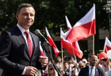 Polonia a blocat Carta Europeană a Drepturilor Fundamentale a UE pentru că e prea pro LGBT