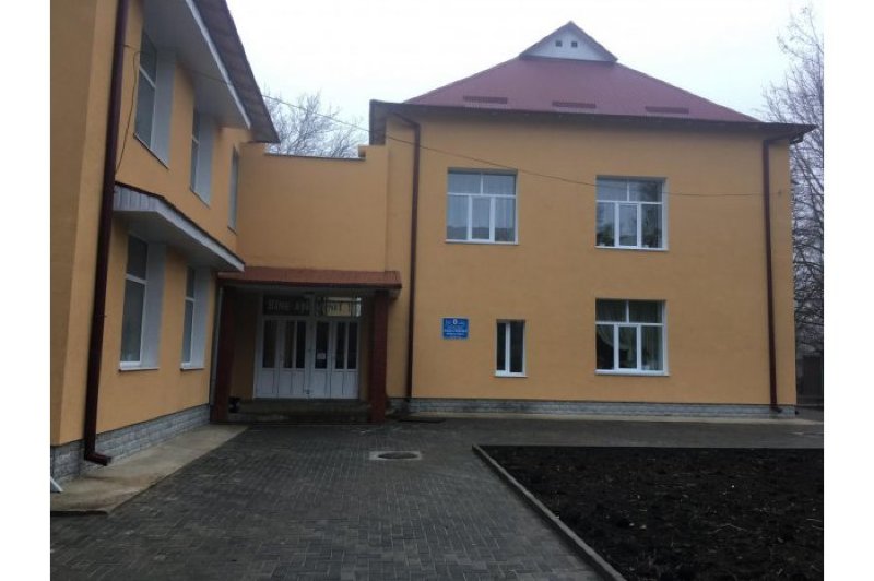 O şcoală din Ştefan Vodă a fost reparată cu susţinerea partenerilor din Braşov