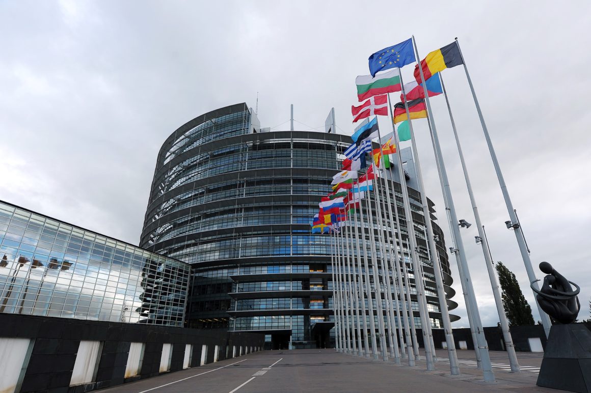 Parlamentul European a decis că Rusia nu mai poate fi considerată un partener strategic