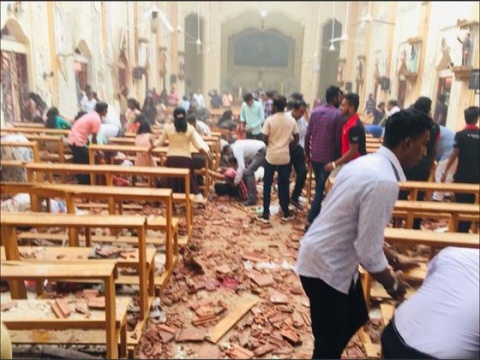 Șapte suspecți arestați după atentatul islamist din Sri Lanka ce a cauzat 290 morți