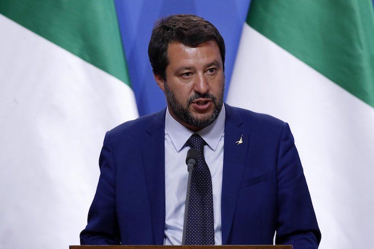 Salvini declanșează alegeri anticipate în Italia