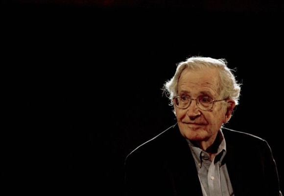Decalogul Chomsky// MANIPULARE și CONTROL în ZECE idei