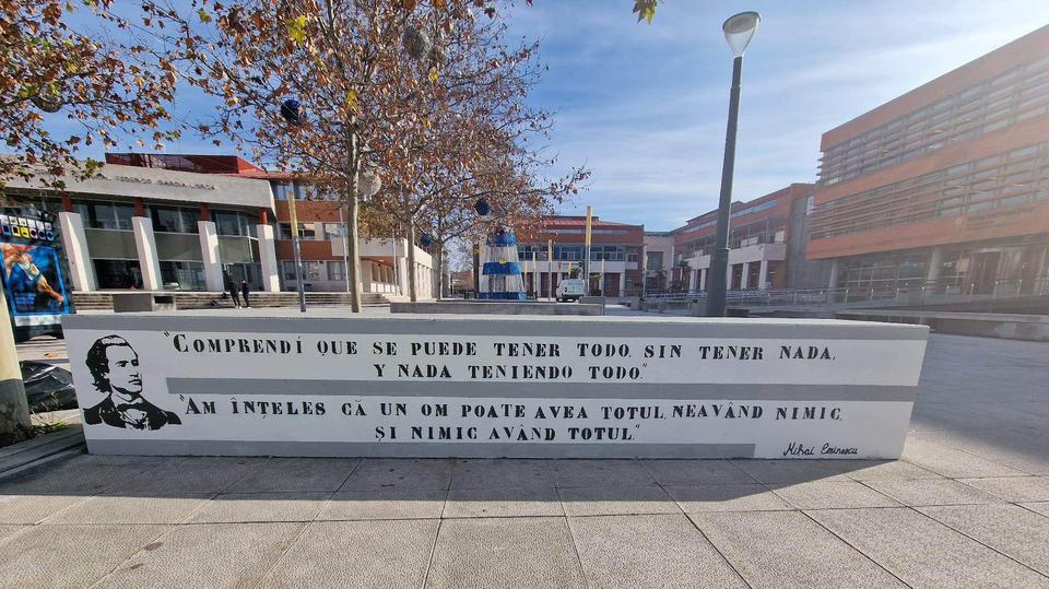 „Primul monument din Spania dedicat lui Eminescu”, inaugurat chiar de ziua poetului, într-un oraș cu mii de români Citeşte întreaga ştire: „Primul monument din Spania dedicat lui Eminescu”, inaugurat chiar de ziua poetului, într-un oraș cu mii de români